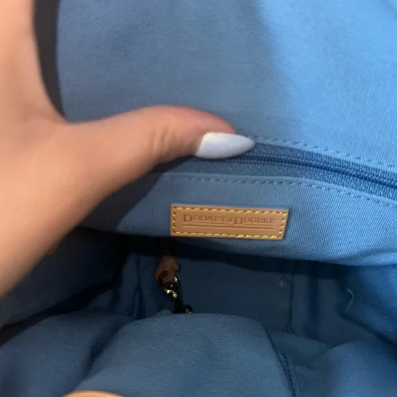 Discontinued Dooney And Bourke Circle It Bag - Picture 6 of 15